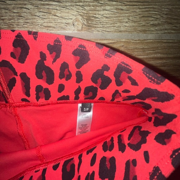 Michi Leopard Verve Leggings - Picture 4 of 4